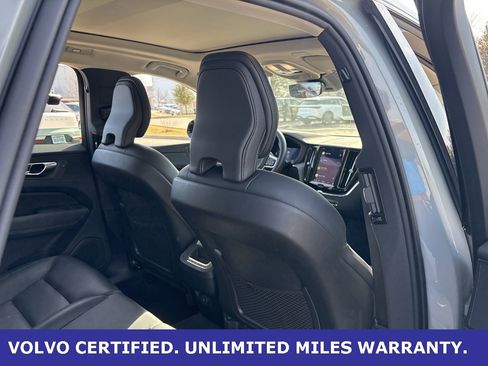 Certified 2025 Volvo XC60 B5 Core image 13