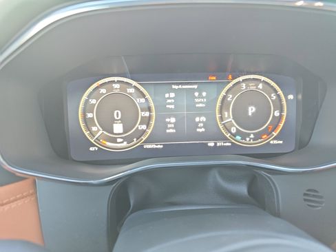 Used 2024 Jaguar F-PACE R-Dynamic S image 17