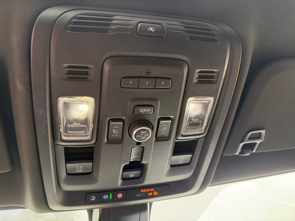 Used 2021 GMC Yukon Denali w/ Denali Ultimate Package AWD/4WD image 43