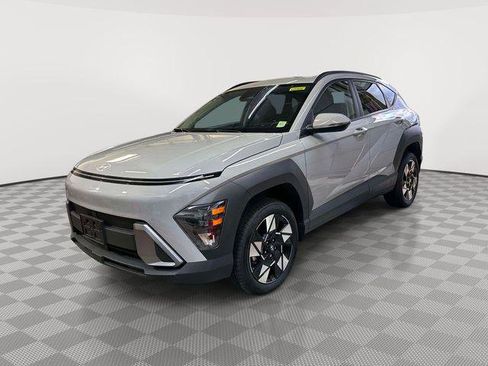 Used 2024 Hyundai Kona SEL AWD/4WD image 5