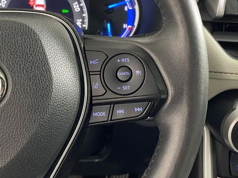 Used 2020 Toyota RAV4 Limited image 30