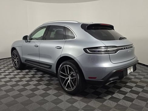 Certified 2026 Porsche Macan AWD/4WD image 3