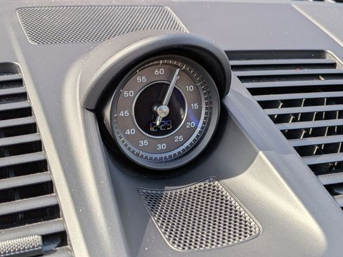 Used 2021 Porsche 911 Turbo S image 22