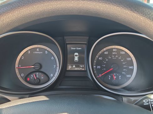Used 2014 Hyundai Santa Fe Sport AWD/4WD image 10