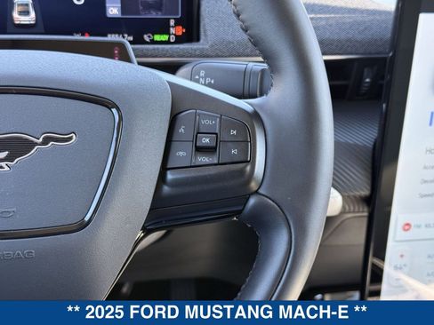 Certified 2025 Ford Mustang Mach-E Premium image 25
