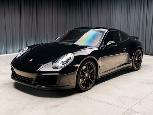 Used 2018 Porsche 911 Carrera 4S image 23