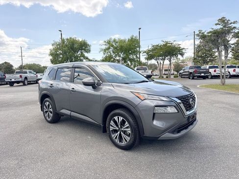 Used 2022 Nissan Rogue SV AWD/4WD image 1