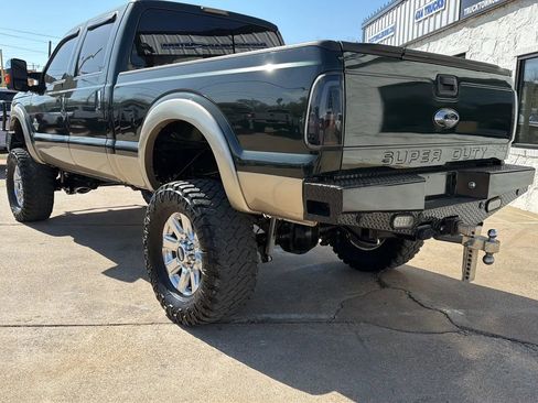 Used 2013 Ford F250 Lariat w/ Lariat Ultimate Pkg image 2