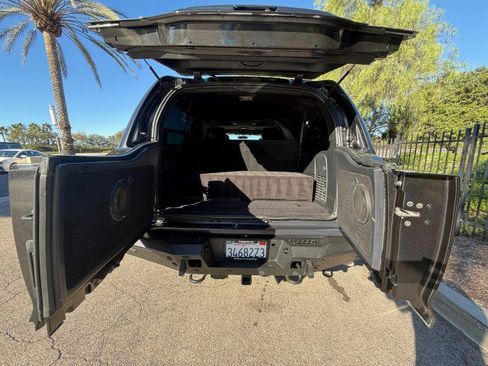 Used 2014 Ford F150 Raptor w/ Equipment Group 801A Luxury image 31