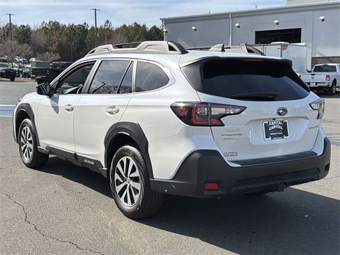 Used 2025 Subaru Outback Premium w/ Popular Package #1 image 11