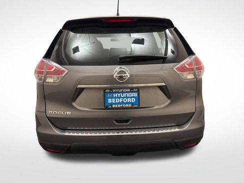 Used 2016 Nissan Rogue S image 4