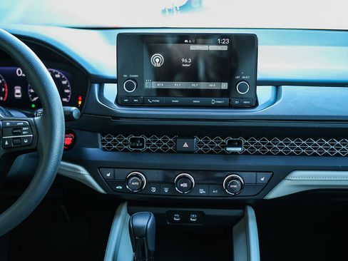 Used 2024 Honda Accord EX image 18