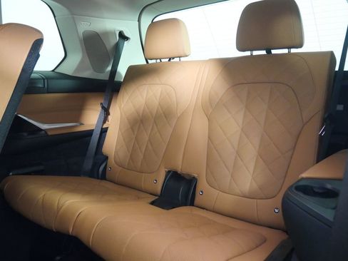 Used 2026 BMW X7 xDrive40i AWD/4WD image 18