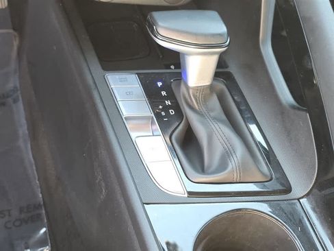Used 2024 Hyundai Elantra SEL w/ Convenience Package FWD image 26