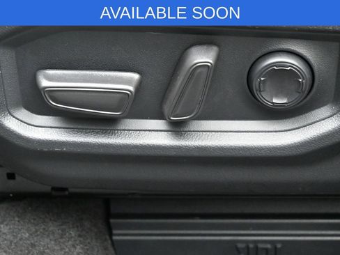 Used 2023 Toyota Tundra Platinum image 10