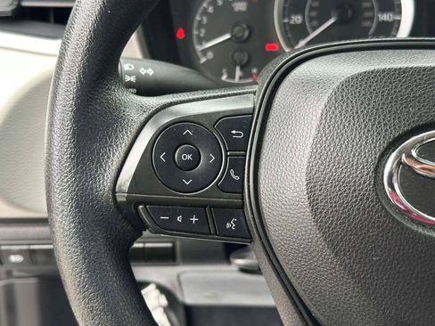 Used 2022 Toyota Corolla LE FWD image 28