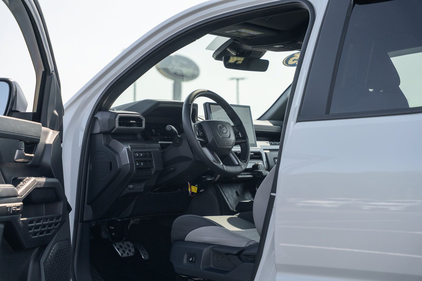 Used 2025 Toyota Tacoma TRD Sport AWD/4WD image 19