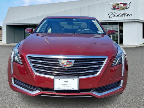 Used 2017 Cadillac CT6 Luxury image 2