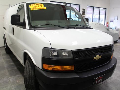 Used 2023 Chevrolet Express 2500 image 3