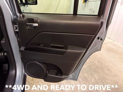 Used 2014 Jeep Patriot Sport w/ Power Value Group AWD/4WD image 15