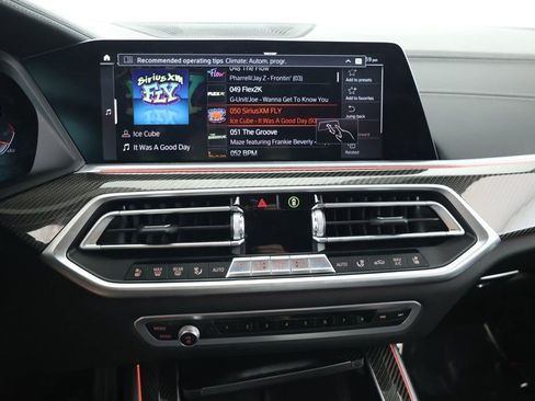 Used 2022 BMW X5 M50i w/ Executive Package image 15