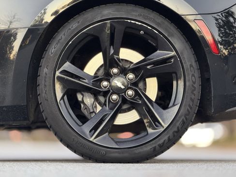 Used 2019 Chevrolet Camaro SS image 18