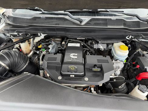 Used 2022 RAM 3500 Tradesman AWD/4WD image 19
