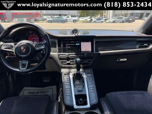 Used 2020 Porsche Macan GTS AWD/4WD image 18