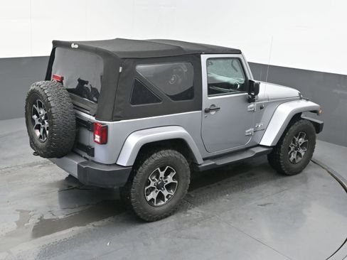 Used 2018 Jeep Wrangler Sahara w/ Connectivity Group image 36