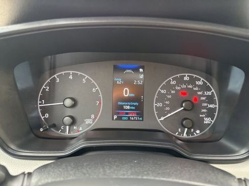 Certified 2024 Toyota Corolla Cross LE image 22