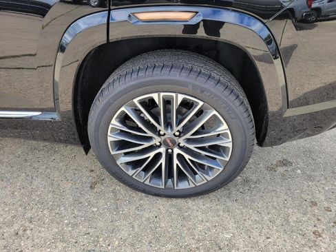 New 2026 GMC Terrain Denali w/ LPO, Floor Liner Package image 9