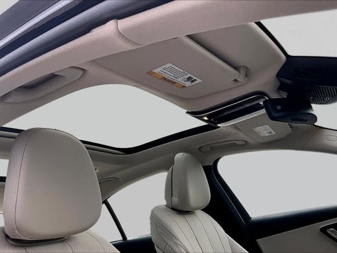 Certified 2025 Mercedes-Benz E 350 4MATIC Sedan image 14