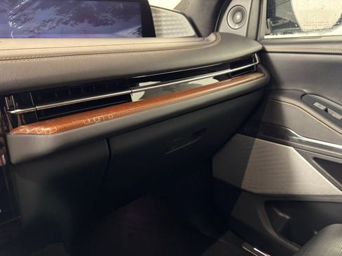 New 2025 Lincoln Navigator L Black Label image 44