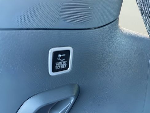 Used 2024 Jeep Grand Wagoneer Series III w/ HD Trailer Tow Package image 16