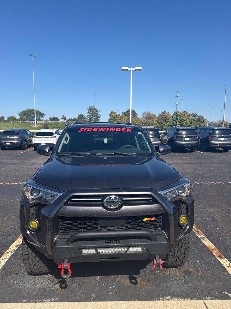 Used 2023 Toyota 4Runner SR5 AWD/4WD image 2