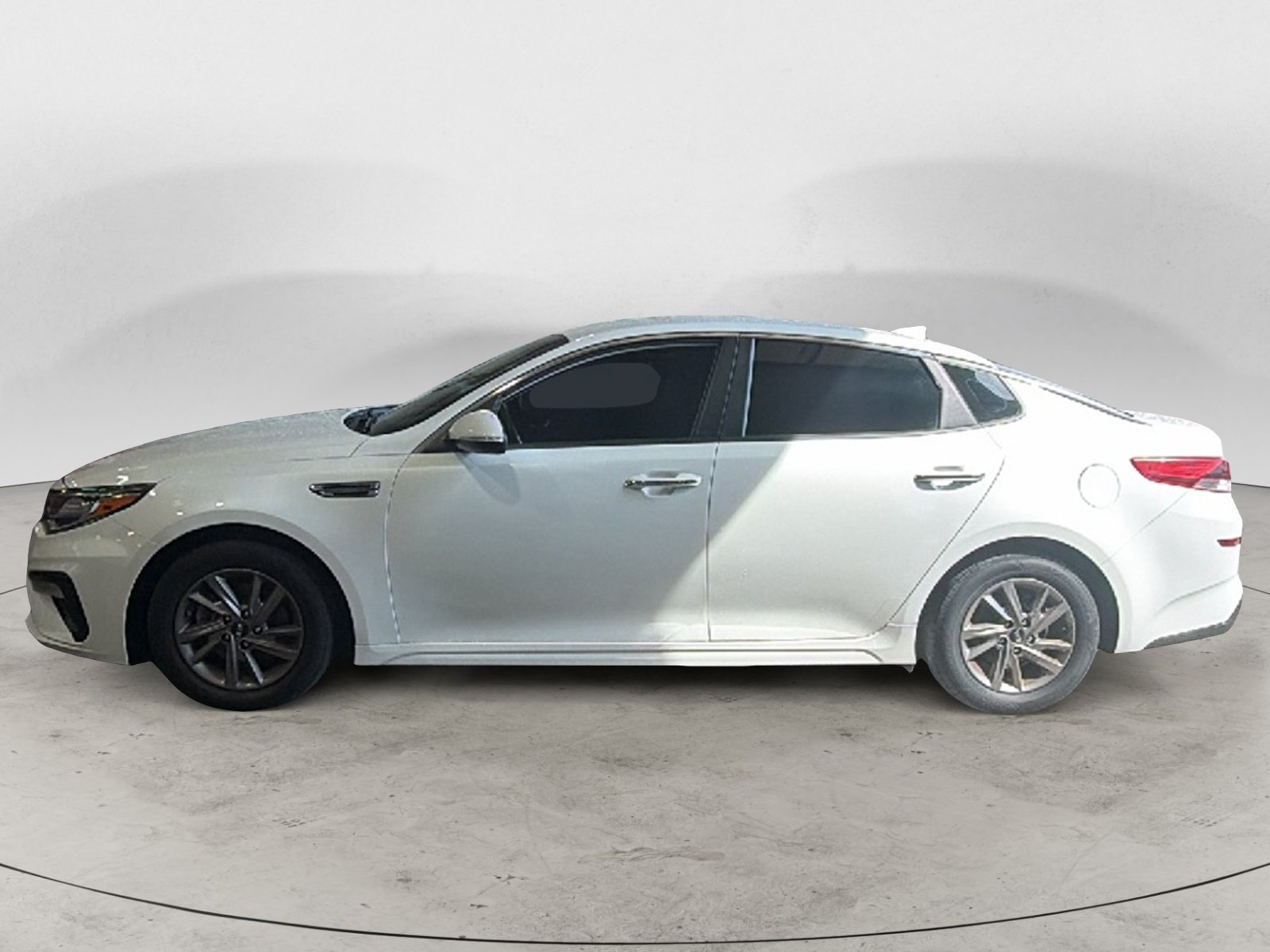 Used 2020 Kia Optima LX FWD image 3