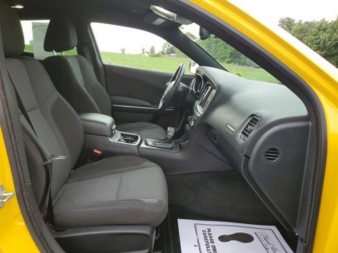 Used 2018 Dodge Charger R/T RWD image 23