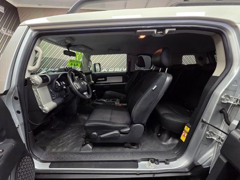 Used 2007 Toyota FJ Cruiser 4WD image 21