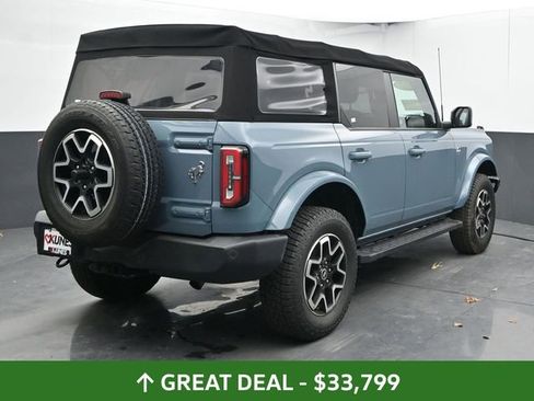 Used 2022 Ford Bronco Outer Banks AWD/4WD image 10