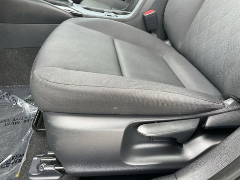 Used 2023 Toyota Corolla LE FWD image 19