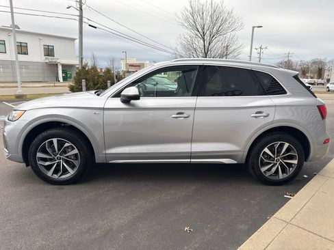 Used 2023 Audi Q5 2.0T Premium Plus w/ Premium Plus Package AWD/4WD image 5