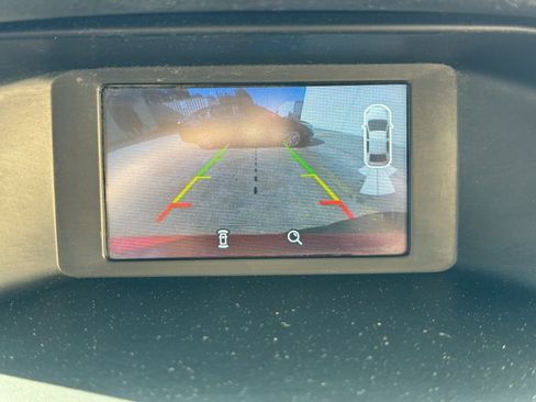 Used 2016 Ford Focus SE w/ Equipment Group 201A FWD image 24