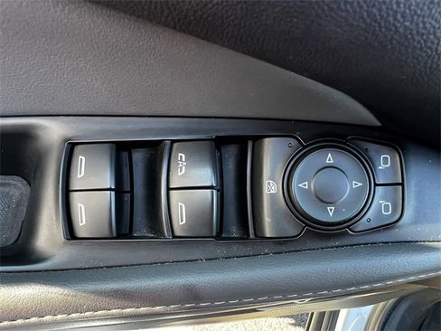 Used 2019 Buick Enclave Essence image 45