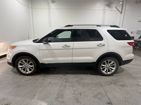 Used 2015 Ford Explorer XLT w/ Equipment Group 202B image 1