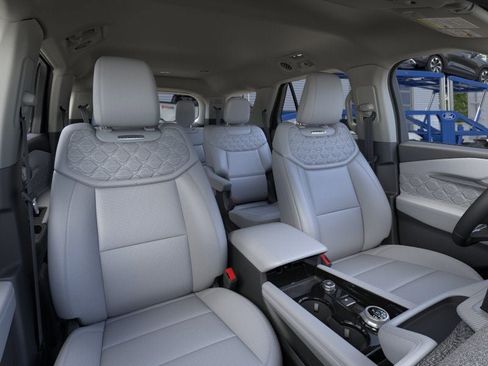 New 2026 Ford Explorer Platinum w/ LUX Leather Package AWD/4WD image 10