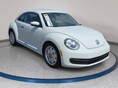 Used 2015 Volkswagen Beetle 1.8T Classic FWD image 3