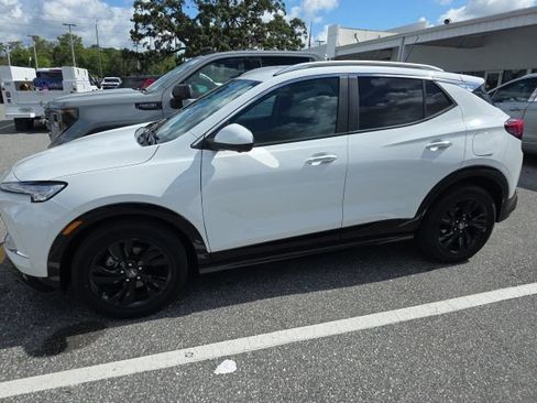 Certified 2024 Buick Encore GX Sport Touring w/ Advanced Technology Package FWD image 4