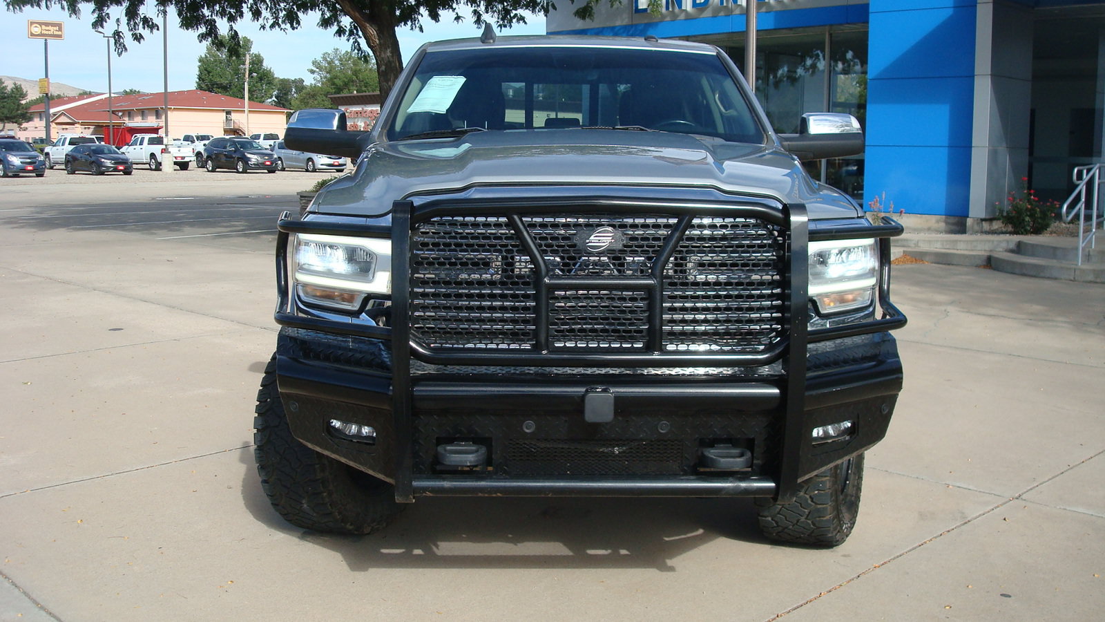 Used 2021 RAM 2500 Laramie AWD/4WD image 2