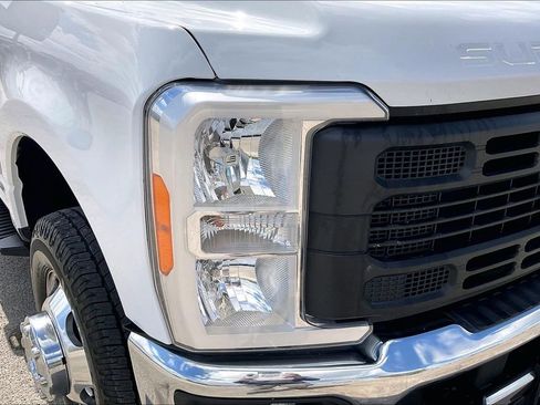 Used 2023 Ford F350 XL w/ FX4 Off-Road Package image 32