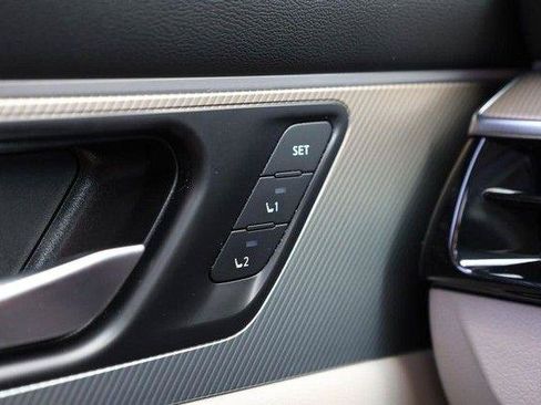 Used 2025 Nissan Murano SL AWD/4WD image 22